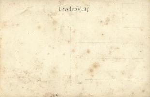 Ismeretlen magyar település, mezőgazdasági munkások szénavillákkal és gőz cséplőgéppel, folklór. pho...