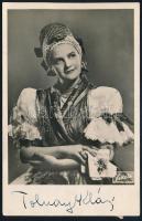 Tolnay Klári (1914-1998) színésznő aláírása egy őt ábrázoló fotólapon, 14x9 cm.