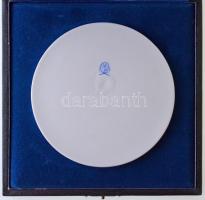 1973. "Magyarhoni Földtani Társulat 125 éves" porcelán plakett, hátoldalán "Herend&qu...