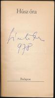 Sánta Ferenc: Húsz óra. Bp.,1977, Magvető. Kiadói papírkötés. A szerző által aláírt