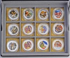 24db-os vegyes magyar és külföldi érme tétel, közte 9db ezüst, éremtartó kazettában, kivehető tálcáv...