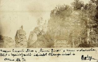 1899 Szitnya, Sitno; kirándulók a sziklákon / hikers on the rocks. photo (EK)
