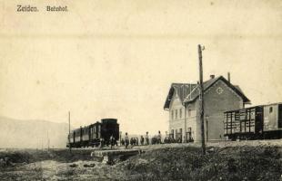 1915 Feketehalom, Zeiden, Codlea; vasútállomás vonatokkal / Bahnhof. Fotogr. Kunstwerkstätte Greiner / railway station with trains (r)