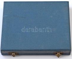 Madarassy Walter (1909-1994) 1973. "Budapest 1873-1973" centenáriumi Br plakett dísztokban...