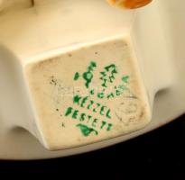 Hollóházi olvasó lányok, kézzel festett, jelzett, apró kopásnyomokkal, m:14 cm