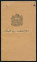 1920 A Magyar Királyság által kiadott útlevél, 2K bélyeg felülragasztva, 50K illetékkiegészítéssel f...