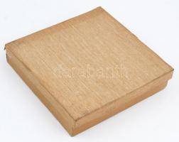 Hollóházi porcelán hamutál, "Bp. Főváros XVII. került", matricás, jelzett, eredeti sérült ...