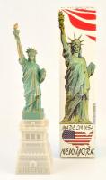 Szabadság-szobor (New York), műanyag ajándék tárgy, eredeti dobozában, m: 17,5 cm.