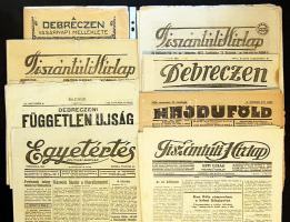 1920-1937 24 db tiszántúli és debreceni újság + a Debreczen c. újság melléklete