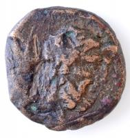Ókori görög AE érme (3,1g) T:3 ü. Ancient Greek AE coin Head of Zeus? right / Vertical thunderbolt (3,1g) C:F ding
