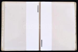 Használatlan fehér levélpapír műanyag tartóban, 21×14 cm