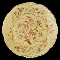 Zsolnay virág mintás falitányér, kézzel festett, jelzett, apró kopásnyomokkal, d:29,5 cm