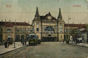 Pécs, Indóház, Vasútállomás, 8-as villamos a megállóban (Rb)