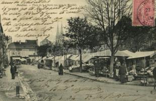 1904 Moulins, Place de la Liberté, un jour de Marché / market square, vendors. TCV card (EK)