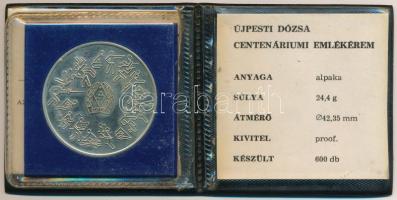 1985. "100 éves az Újpesti Dózsa 1885-1985" alpakka emlékérem eredeti tokban, tanúsítvánny...