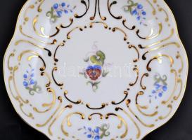 Hollóházi tál és tálkák (7 db), matricás, jelzett, apró kopásnyomokkal, 28×19 cm, d:13,5 cm (6×)