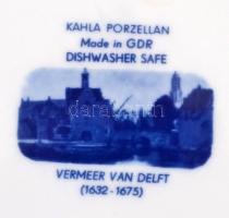Khala emlék tányér (Vermeer van Delft), matricás, jelzett, apró kopásnyomokkal, d: 23,5 cm