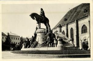 13 db főleg régi magyar és történelmi magyar városképes lap / 13 mainly pre-1945 Hungarian and Histo...