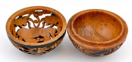 Keleti motívumokkal díszített áttört, kő bonbonnier. d: 8 cm