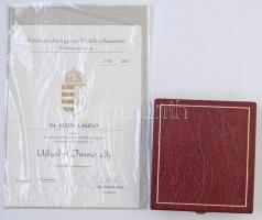2003. "Ujhelyi Imre díj" Br díjérem eredeti dísztokban, adományozói oklevéllel. Szign.: Cs...
