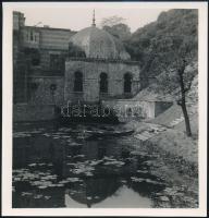 cca 1935 Kinszki Imre (1901-1945) budapesti fotóművész hagyatékából, pecséttel jelzett vintage fotó (Malom-tó Budán), 13x12,4 cm