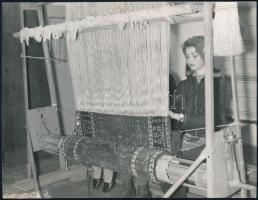 cca 1960 Krisch Béla (Kecskemét): Randevún, pecséttel jelzett vintage fotóművészeti alkotás, 22x12 c...