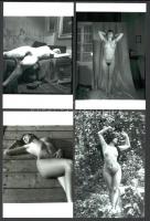 Szolidan erotikus felvételek, amelyek eltérő időpontokban és változó helyszíneken készültek, 13 db mai nagyítás korabeli negatívokról, 15x10 cm