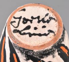 Gorka Lívia (1925-2011): Csíkos váza. Festett mázas kerámia, jelzett, tetején máz hibákkal, m: 20 cm