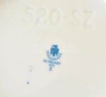 Hollóházi Szász Endre által tervezett mintával díszített porcelán váza, matricás, apró kopásnyomokka...