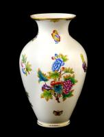 Herendi Viktória mintás porcelán váza, kézzel festett, jelzett, apró kopásnyomokkal, m: 23 cm