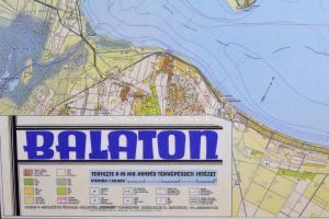 Balaton térkép modern reprint kiadása, 1:50.000, (eredetileg tervezte: M. Kir. Honvéd Térképészeti I...