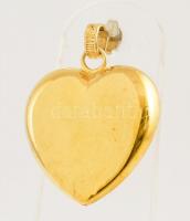 Aranyozott ezüst(Ag) szív medál, jelzett, kopásnyomokkal, 2,5×2,5 cm, nettó: 6,8 g