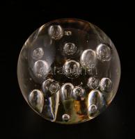 Buborékos átlátszó üvegnehezék, sérüléssel, d: 8 cm