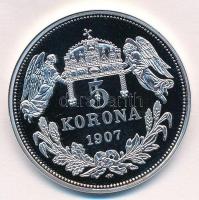 DN "Magyarok Krónikája - Elhagyom hazámat, s keletre jövök" ezüstözött, multicolor Cu emlé...