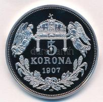 DN "Magyarok Krónikája - Buda eliberata" ezüstözött, multicolor Cu emlékérem tanúsítvánnya...