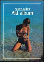 Módos Gábor: Akt-album. A bevezetőt írta és lektorálta: Végvári Lajos. Bp., 1987, Képzőművészeti Kiadó. Kiadói papírkötés.