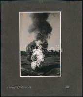1933 A medgyesi földgázégés, 2 db albumlapra ragasztott, feliratozott fotó, 13,5×9 cm
