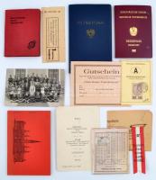 1931-1996 Vegyes osztrák papírrégiség tétel, 12 db, közte két útlevéllel, és egyéb nyomtatványokkal, és egy fotóval.