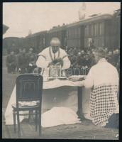 1921 Mise celebrálása a biatorbágyi vasútállomáson IV. Károly király visszatérési kísérlete idején, 13×11 cm