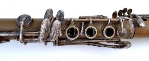 Régi klarinét, kopott, hiányos, nem szól, h: 66 cm