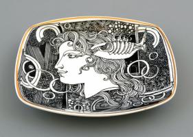 Szász Endre által tervezett Hollóházi porcelán tálka, jelzett, kopott, 14×11 cm