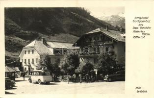 Hintertux (Zillertal), Berghotel Badgasthof / hotel, automobiles