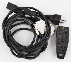 IBM ThinkVision E500 projektor,működik, kábelekkel, távirányítóval, eredeti táskájában, 21×26 cm