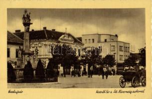 1939 Érsekújvár, Nové Zámky; Kossuth tér, Szentháromság szobor. Kiadja Jaksics Ferenc / square, Holy Trinity statue