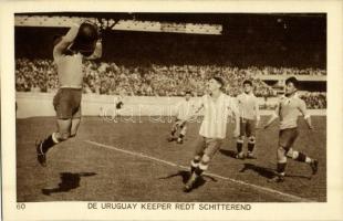 1928 Amsterdam, Olympische Spelen. De Uruguay keeper redt schittered / 1928 Summer Olympics. Uruguay-Argentina football match