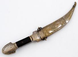 Keleties motívumokkal díszített dísztőr, kopott, h: 11,5 cm, teljes hossz: 22 cm