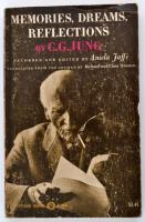 C. G. Jung: Memories, dreams, reflections. Recorded and edited by Aniela Jaffé. New York,1965,Vintage Books. Angol nyelven. Kiadói kopott papírkötés.
