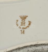 Porcelánt kis tárgyak, nagy része jelzett, apró kopásnyomokkal, 12×8-15×13 cm, összesen: 8 db