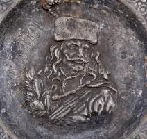 Antik ón falitál Rákoczi Ferenc képmásával, jelzés nélkül, d: 20 cm