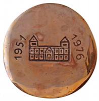 Dévényi János (1934- ) 1976. "Várpalota 25 éves 1951-1976" Br plakett (94mm) T:1- ujjlenyo...